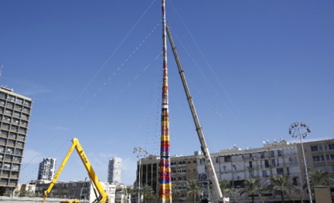 Tel Aviv'de Dünyanın En Uzun Lego Kulesi İnşa Edildi
