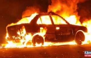 Girne-Lefkoşa anayolunda araç yangını!