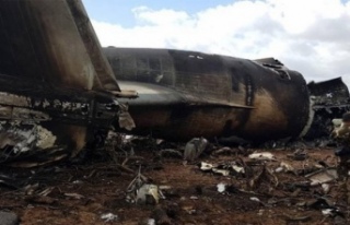 Cezayir'de uçak düştü: 2 kişi hayatını...