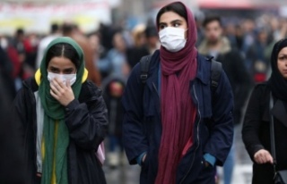 "İran'da corona virüsten 50 kişi yaşamını...
