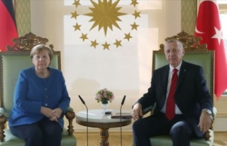 T.C Cumhurbaşkanı Erdoğan, Merkel ile görüştü