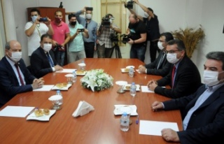 Başbakan Tatar, CTP’yi ziyaret etti