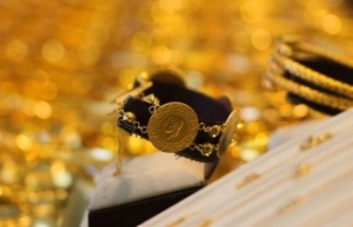 Gram altın artışla 484 lira seviyelerinde işlem...