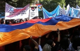 Ermenistan'da Paşinyan karşıtı protestocular...
