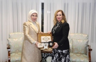 Sibel Tatar, Emine Erdoğan'la bir araya geldi