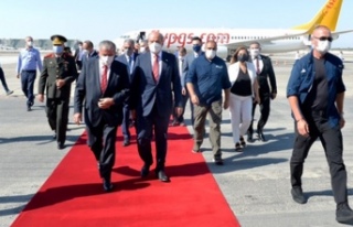 Cumhurbaşkanı Tatar KKTC'ye döndü