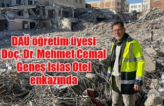 DAÜ öğretim üyesi Doç. Dr. Mehmet Cemal Geneş...
