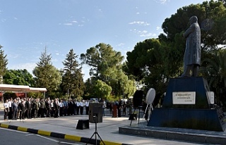 Gaziler Günü dolayısıyla Atatürk Anıtı'nda...