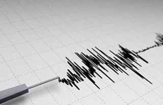 Antalya Körfezi'nde hafif şiddette deprem