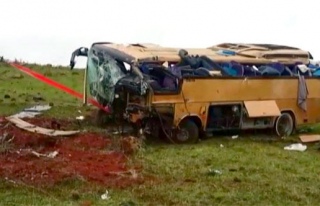 Ardahan'da korkunç kaza! 4 ölü, 22 yaralı...