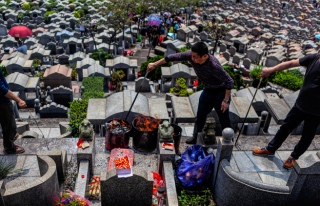 Çin'de 'Ölüler Bayramı' tatilinde rekor seyahat