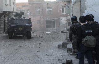 Diyarbakır'da 2 Şırnak'ta 1 asker şehit