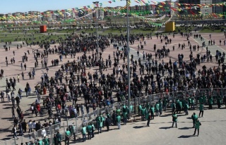 Diyarbakır'daki Nevruz kutlamasında yoğun güvenlik