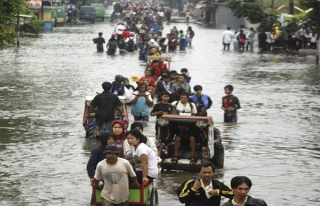 Endonezya'daki Selden 24 Binden Fazla Kişi Etkilendi