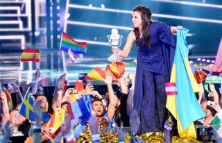 Eurovision birincisi Cemile oldu!