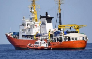 Fransa Aquarius mülteci gemisini kabul etmedi