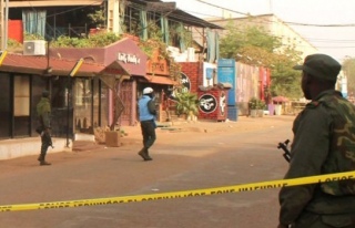 Mali'de milletvekilinin konvoyuna saldırı: 6 ölü