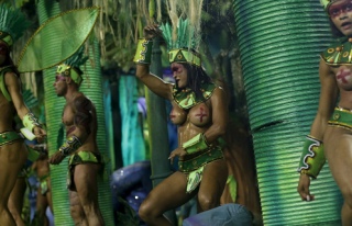 Rio Karnavalı 'Zika' gölgesinde başladı