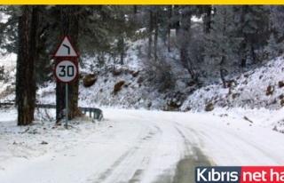 Trodos’ta yollar kar nedeniyle kapalı