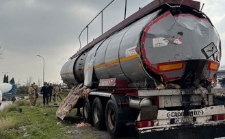 Akaryakıt tankerinde patlama meydana geldi: 1 kişi öldü, 3 kişi yaralandı